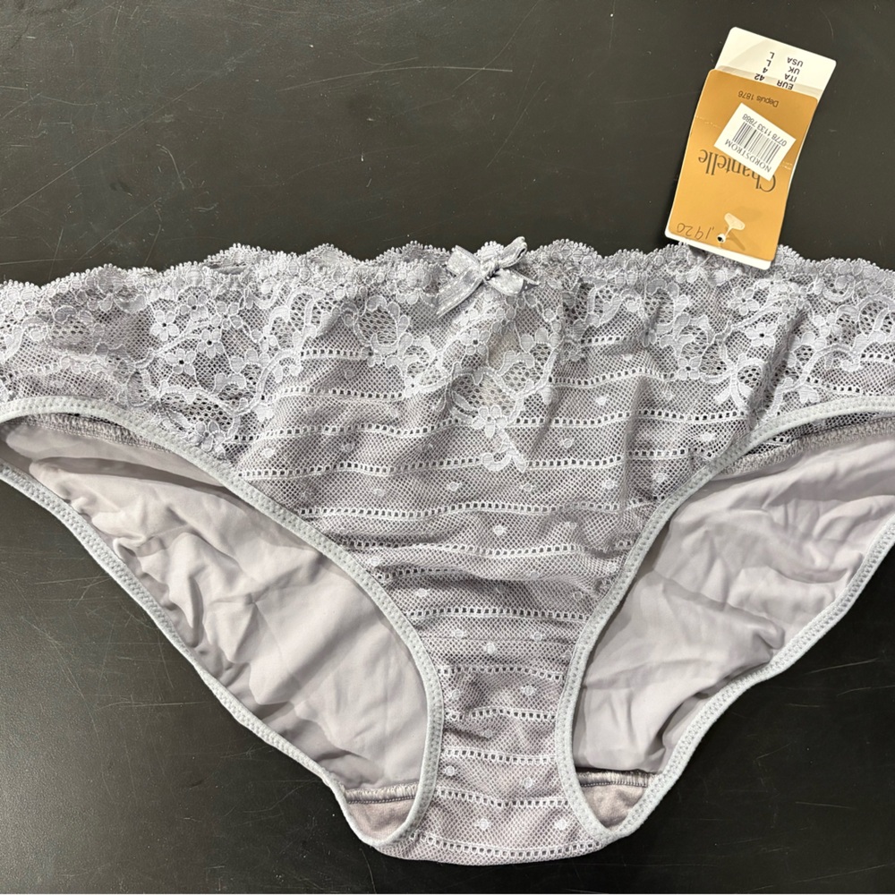 Chantelle Grey L